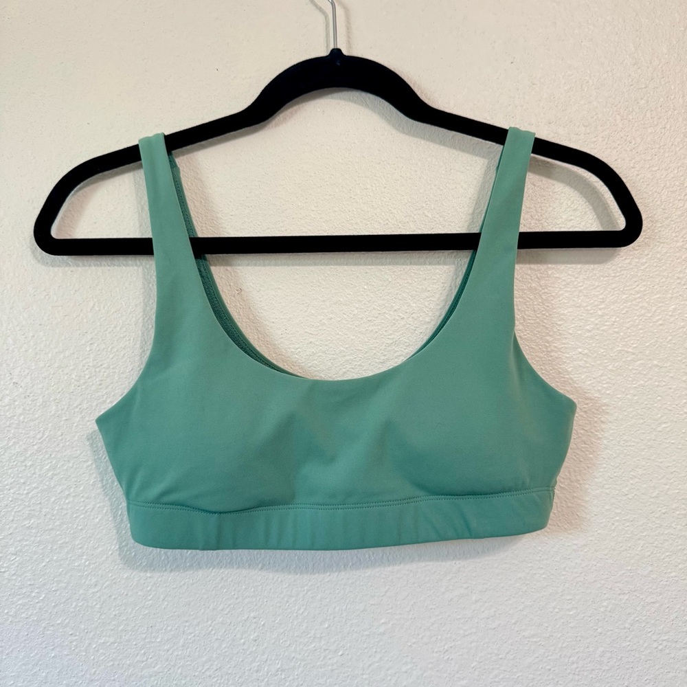 Vuori Daily Sports Bra – Size Small (No Tag), Green, Medium Support